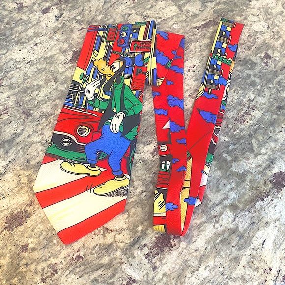 Disney Men’s Goofy Tie By Atlas Design 100% Silk - Picture 4 of 9